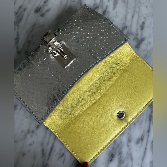 Authentic Alexander McQueen Wallet In Silver Python Snake Skin - Picture 6 of 7